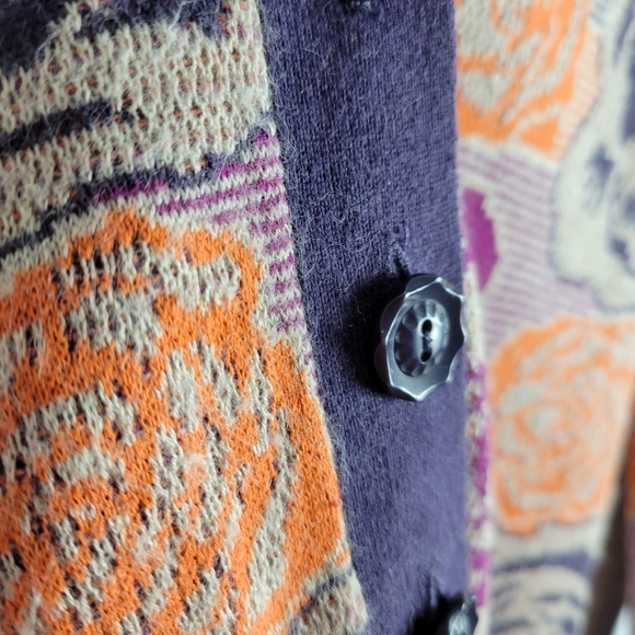 Sleeping on Snow Blooming Jaquard Floral Embroidered Long Button Down Cardigan - Picture 4 of 7